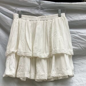 Mi Ami NWT white lace tiered bohemian mini skirt, size small